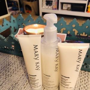 Mary Kay: Fragrance Free Satin Hands Set